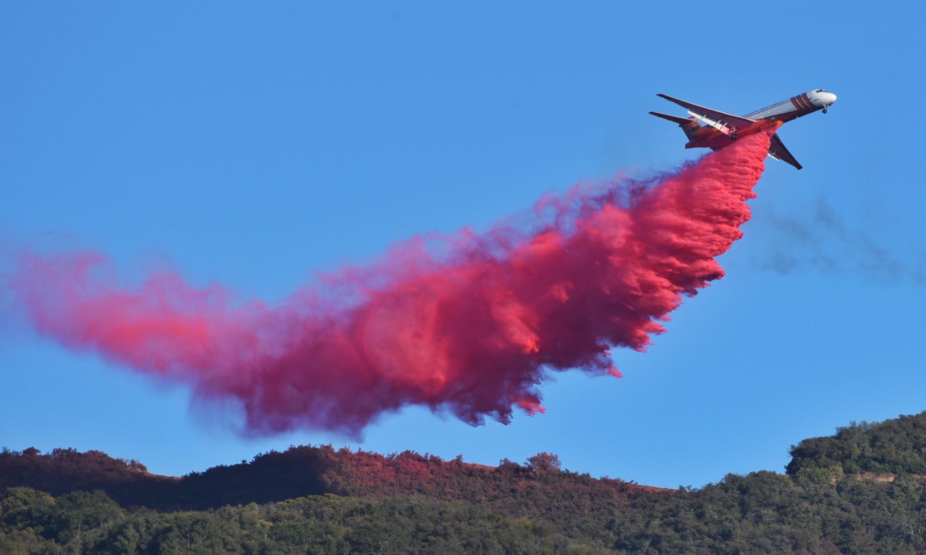 101421 alisal fire tanker.jpg